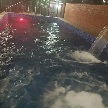 Yessentuki Warm Pool тёплый бассейн ессентуки Apartment Bradford (West Yorkshire)